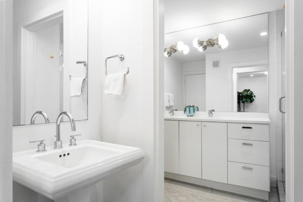 Chic Clarksville 2Br Condo Near Downtown Austin Exterior foto